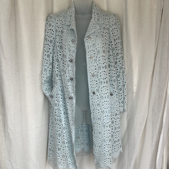 Dolce and Gabbana long lace jacket - Picture 7 of 9